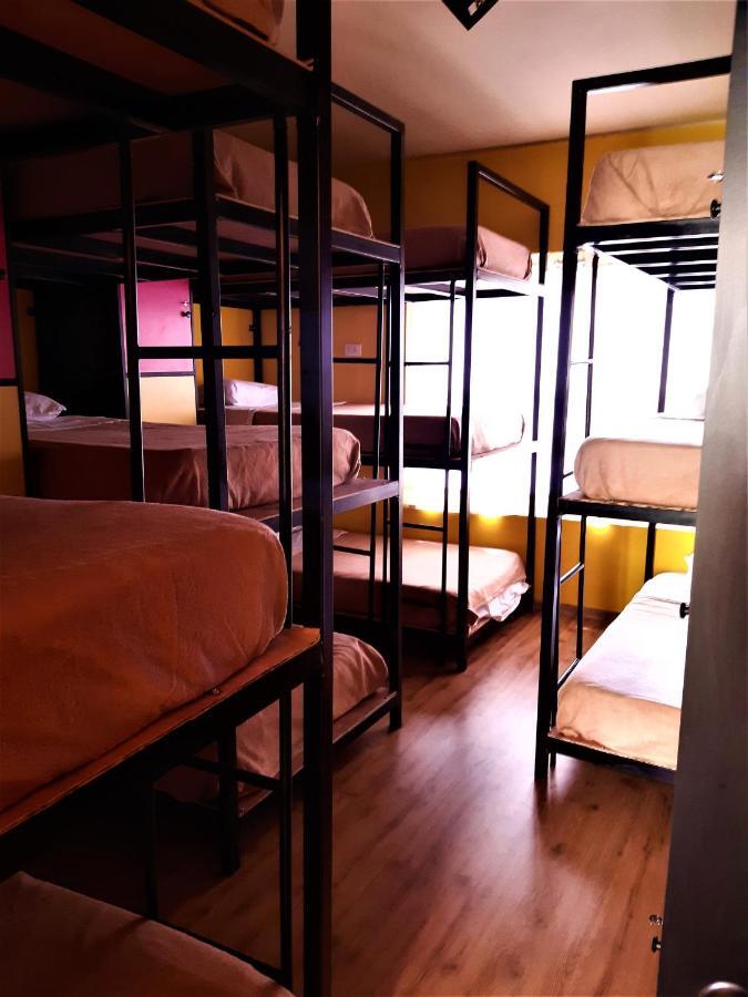 Happy Tree Hostel Peru Lima Extérieur photo